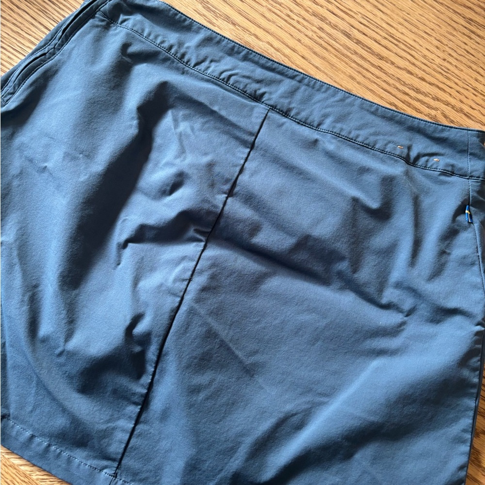 Fjallraven Green Trail Skirt with Attached Shorts - Picture 5 of 5